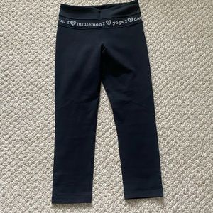 Lululemon capris EUC size 2